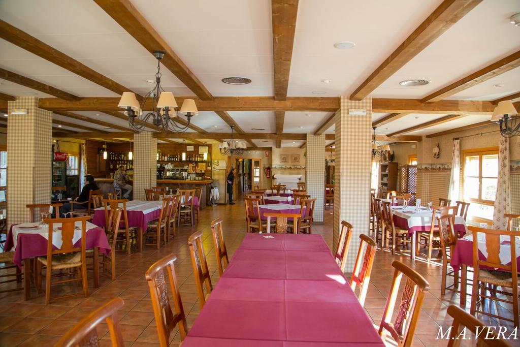 Gasthaus Aras Rural Aras De Los Olmos Exterior foto